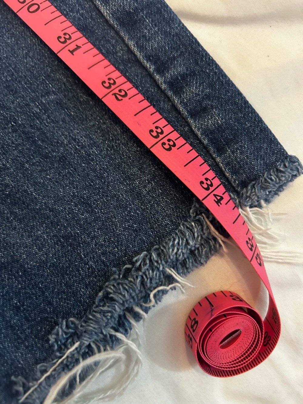 Re/Done High Rise Jeans - Dark Blue 90’s High Rise ankle crop. Size 26. - Picture 10 of 14